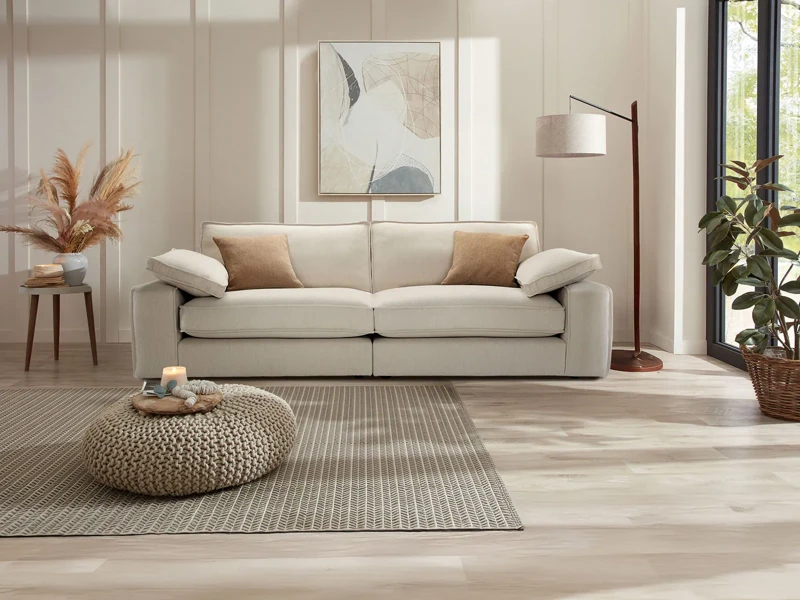 WM Perry Xlsofa Hero2025