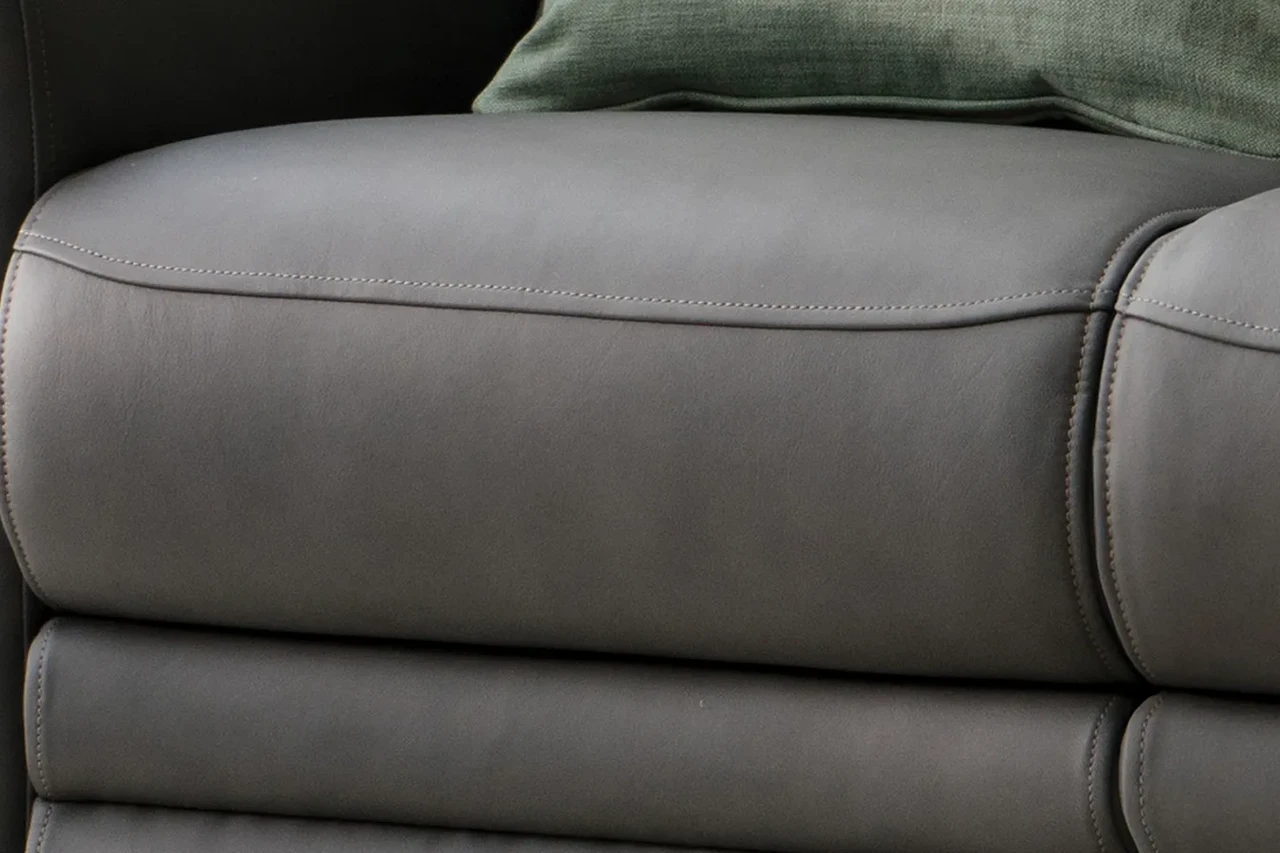 PK Dakota FI4.Jpg A6808